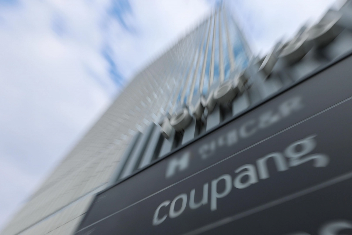 김범석 쿠팡 의장이 오는 17일 예정된 쿠팡 개인정보 유출 관련 국회 과방위 청문회를 앞두고 불출석 사유서를 제출했다. 박대준·강한승 전 대표도 불출석 사유서를 냈다. 사진은 15일 서울 송파구 쿠팡 본사 모습. 2025.12.15. 뉴시스