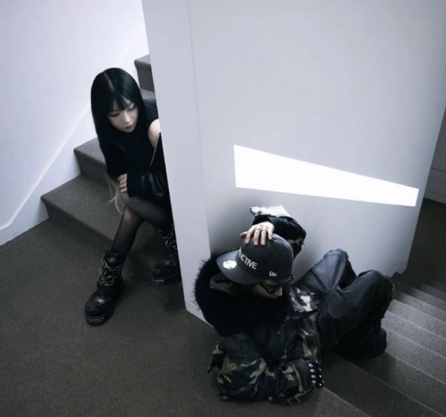 재키와이(왼쪽)와 방달. 지난 2월 발매한 ‘Spoil U’ 재킷