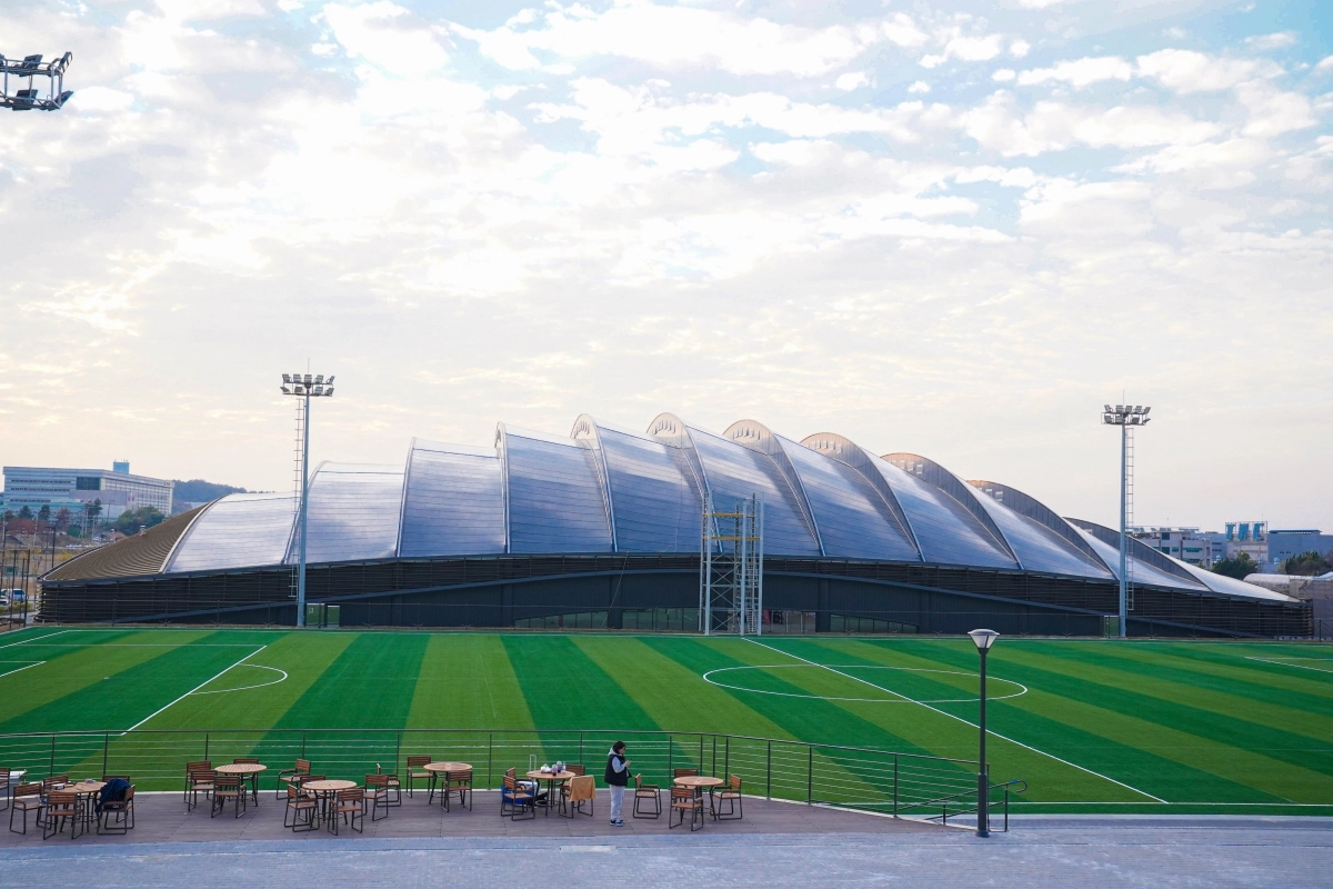 코리아풋볼파크-실내훈련장 전경. 천안시 제공