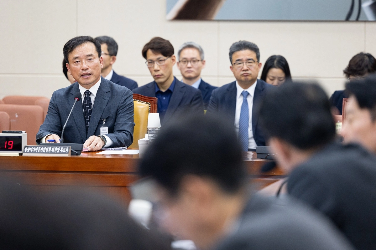 여당 의원 질의 답하는 김종철 방미통위 위원장 후보자