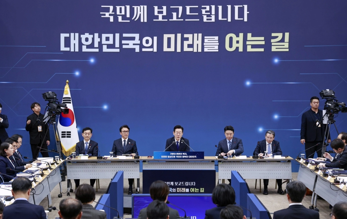 이재명 대통령이 16일 정부세종컨벤션센터에서 열린 보건복지부(질병관리청)·식품의약품안전처 업무보고에서 발언하고 있다. 2025.12.16. 대통령실통신사진기자단