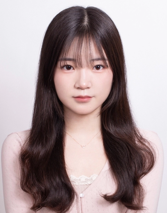 홍천여자고등학교 3학년생 황의진양. 강원일보 자료