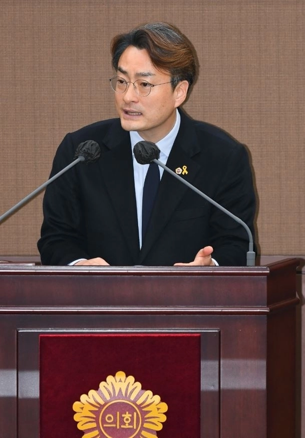 질의하는 박유진 의원