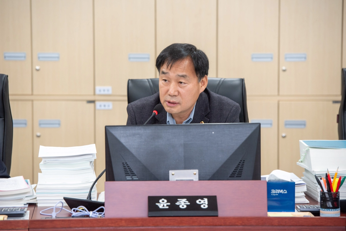 윤종영 의원이 12일 예산결산특별위원회 2026년도 경기도 본예산 심의에서 질의하고 있다.(사진=경기도의회)