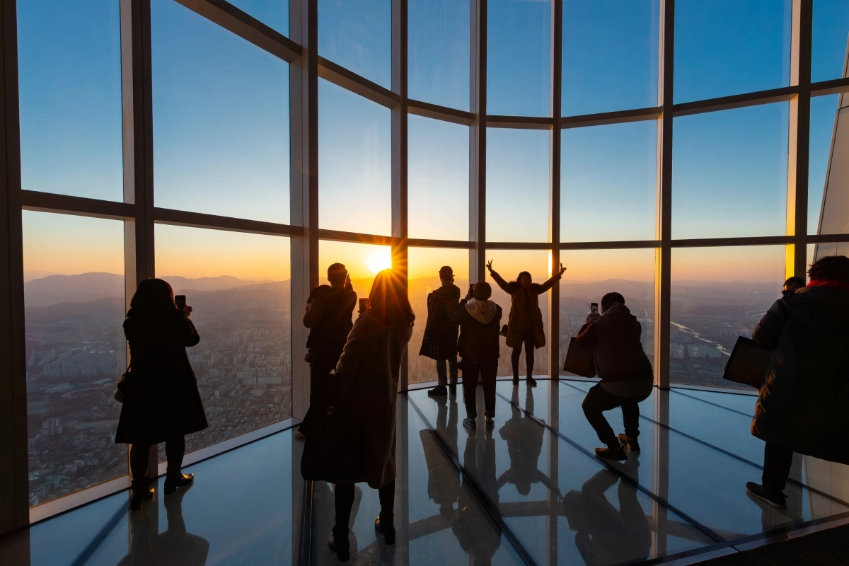 서울스카이의 새해맞이 행사 모습. 롯데월드 제공.