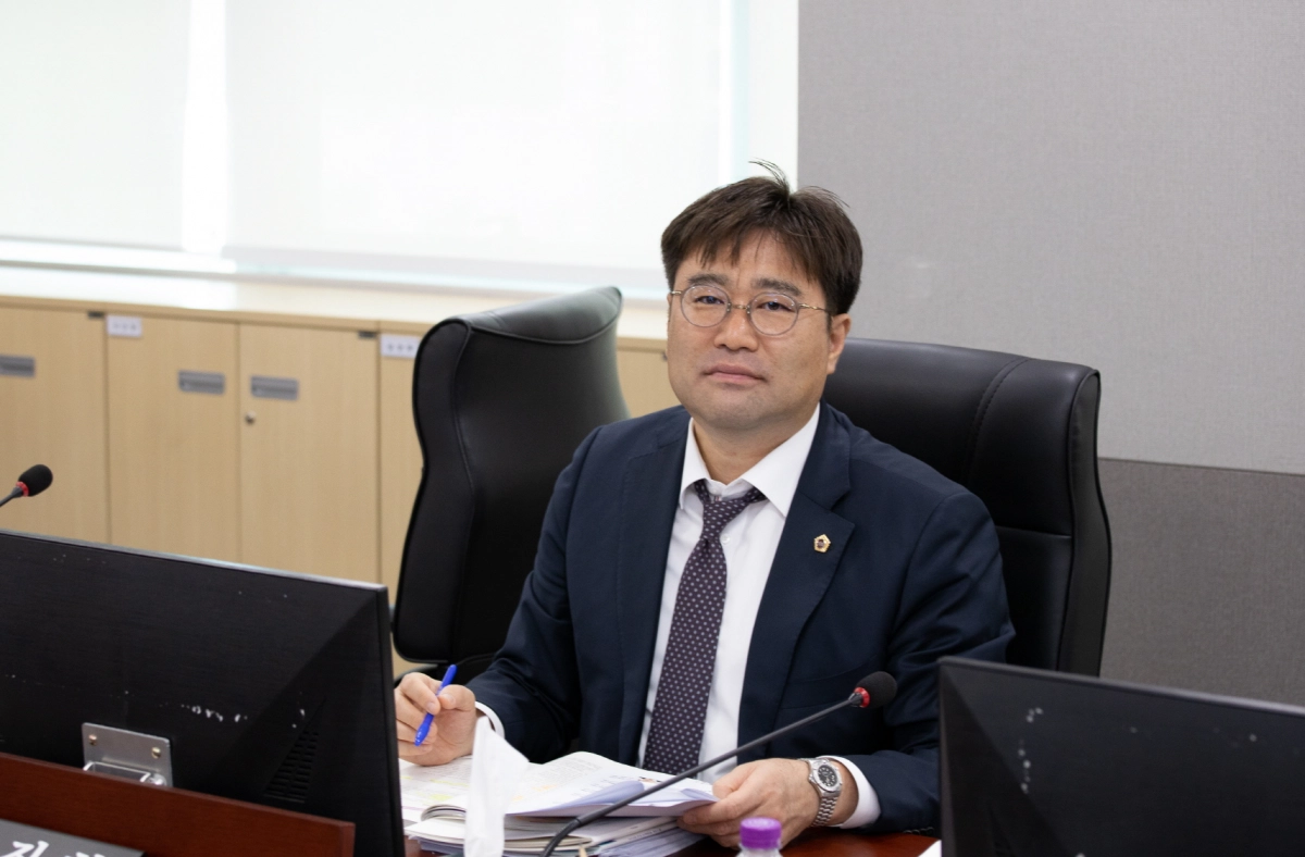 이진형 의원이 11일 예산결산특별위원회 회의에서 질의하고 있다.(사진=경기도의회)