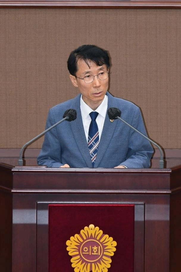 지난 16일 서울시의회 본회의 반대토론에서 발언 중인 전병주 의원