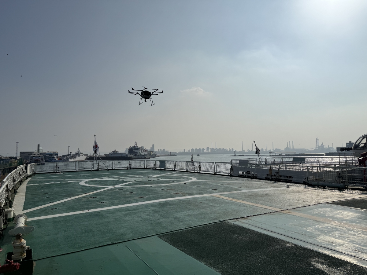 경비함정에 배치된 드론. 포항해경 제공