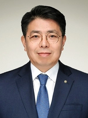 정일선 제15대 광주은행장.