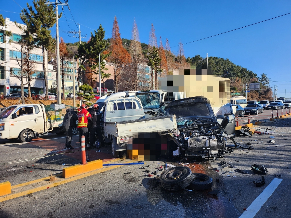 사고 현장. 2025.12.18. 창원소방본부 제공