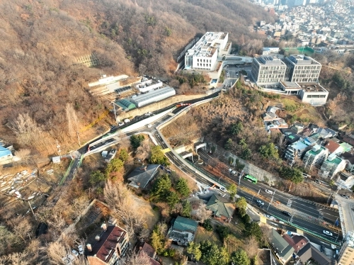 서울 서대문구 신촌동 금화터널 인근에 개설된 도로.   서대문구 제공