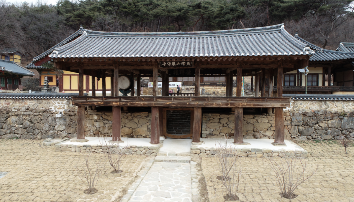 안동 봉정사 만세루. 국가유산청 제공