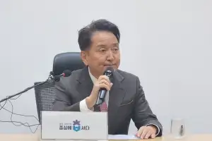 돈봉투 수수 혐의 김영환 충북지사 경찰 두번째 소환조사