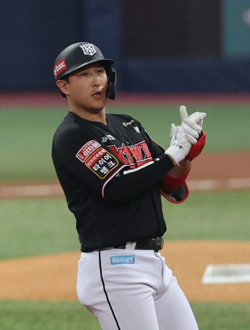 지난 19일 은퇴를 선언한 황재균. 연합뉴스