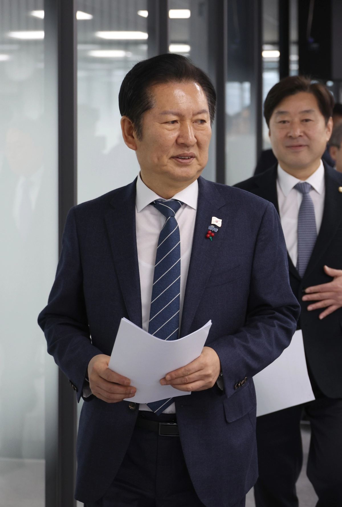 정청래(왼쪽) 더불어민주당 대표. 뉴시스