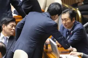 허위정보 근절? 권력자 비판 땐 ‘소송 재갈’ 물릴 수도