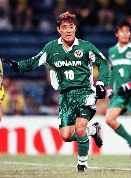 2000년 일본프로축구 J리그 베르디 가와사키 시절의 김현석 감독. 서울신문 DB