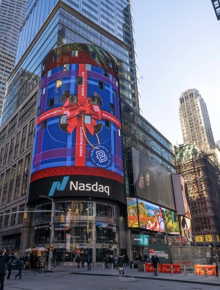 뉴욕 타임스스퀘어 전광판에 등장한 파리바게뜨 영상. 파리바게뜨 제공