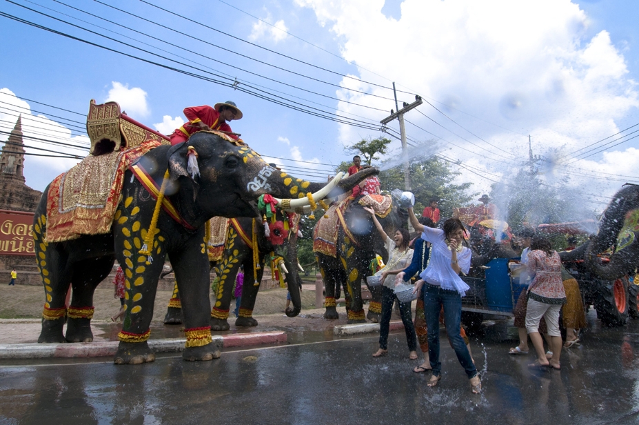 태국 송끄란 축제 모습. 태국관광청 제공.