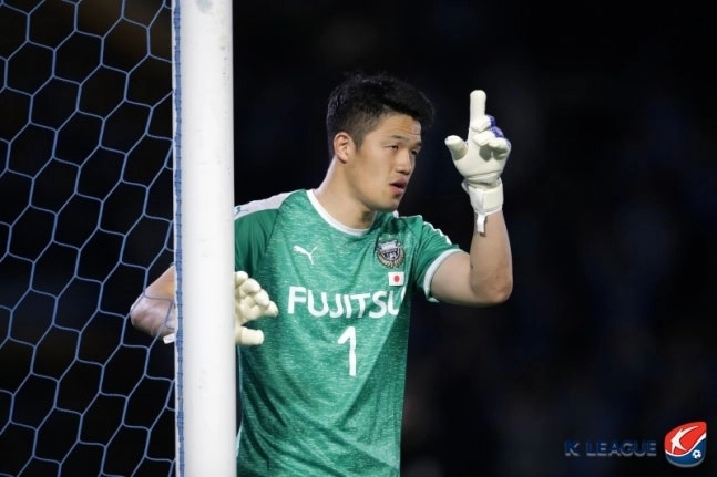 일본 프로축구에서 현역 생활을 이어가고 있는 골키퍼 정성룡. 한국프로축구연맹 제공