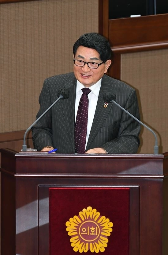 질의하는 홍국표 의원