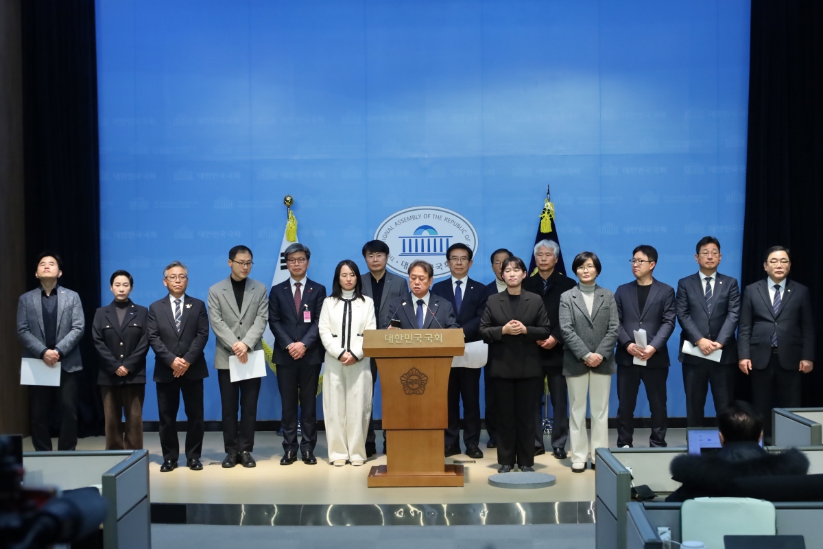 24일 국회에서 열린 APEC지원 특별위원회 기자회견. 더불어민주당 경주시지역위원회 제공