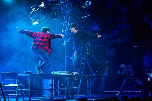 뮤지컬 ‘렌트’의 한 장면. 로저 유태양, 마크 양희준. 신시컴퍼니 제공