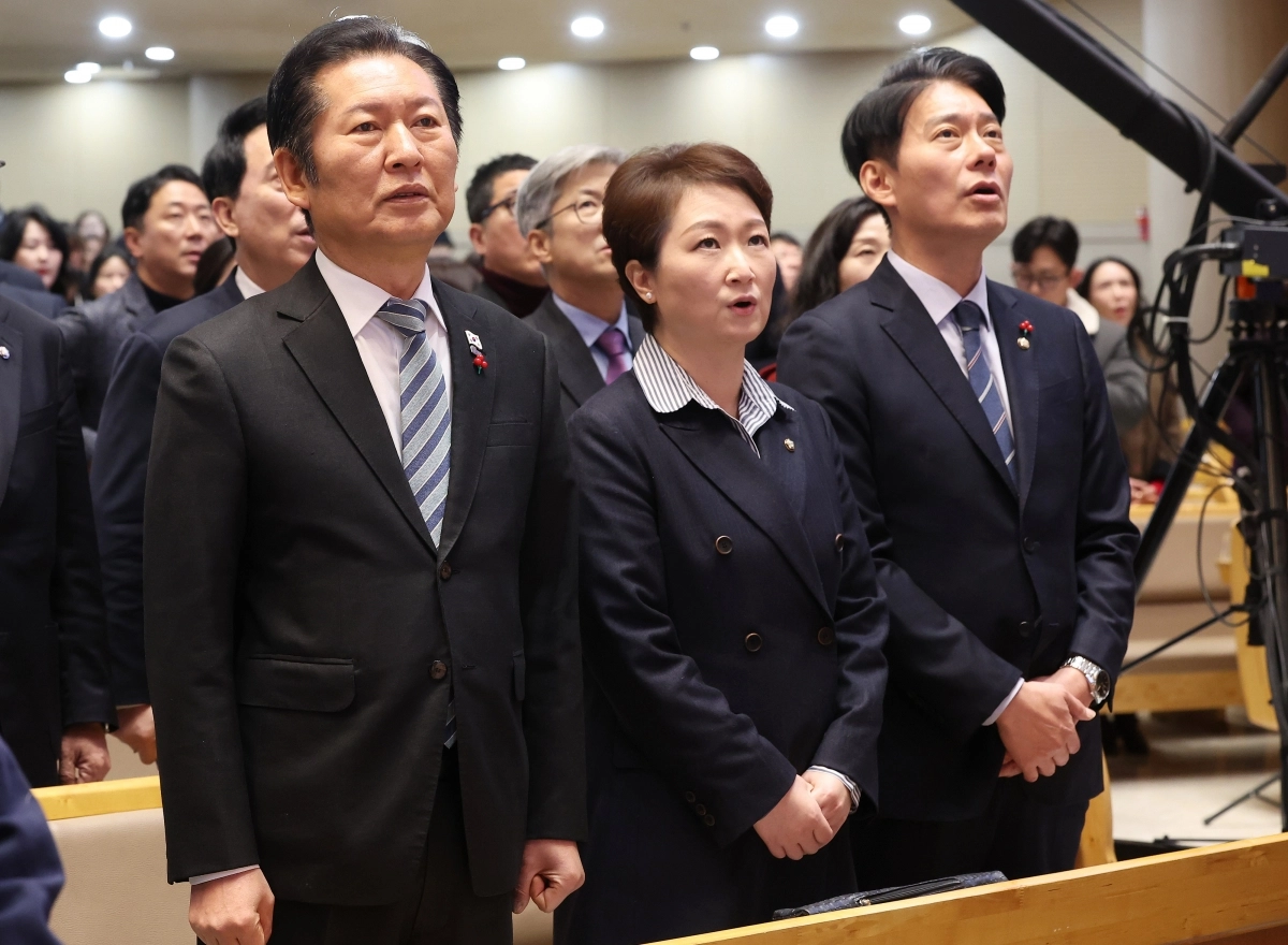 성탄절에 교회 방문한 여당 지도부