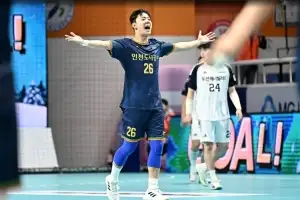 남자핸드볼 인천도시공사, 두산 잡고 H리그 최다연승 타이 8연승…아시아선수권 참가 후 2월 재개