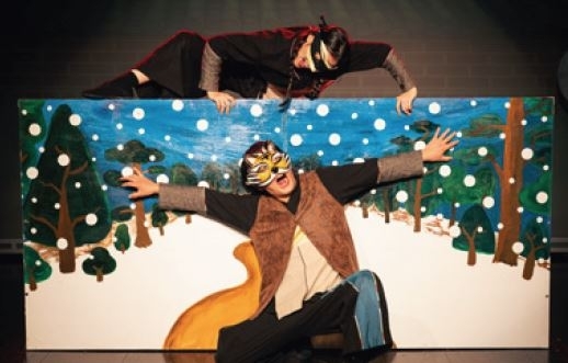 극단 깍두기의 음악극 ‘호랑이와 곶감’ 공연 모습. 춘천문화재단 제공