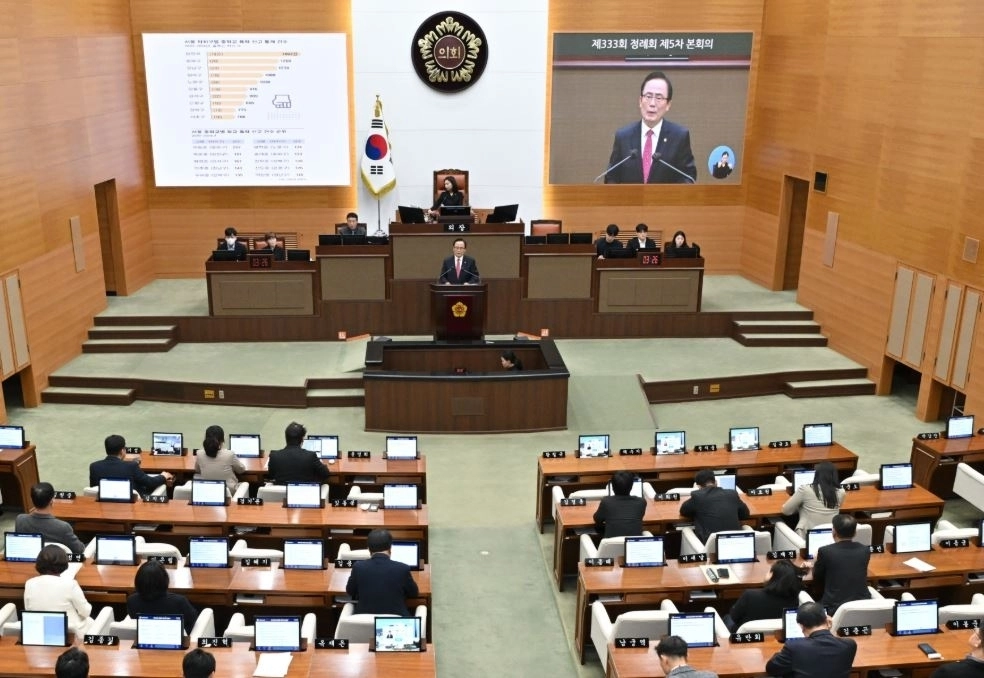 김형재 의원이 지난 24일 제333회 정례회 5차 본회의에서 발언하고 있다.