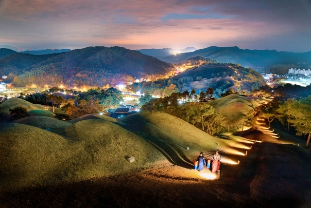 유네스코 세계문화유산인 경북 고령 지산동 대가야 고분군 전경. 고령군 제공