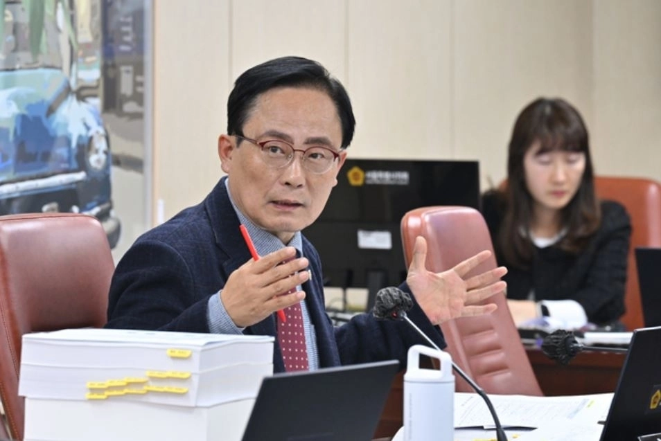 김형재 의원이 지난 11월 개최된 서울시의회 문화체육관광위원회 행정사무감사에서 질의하고 있다.