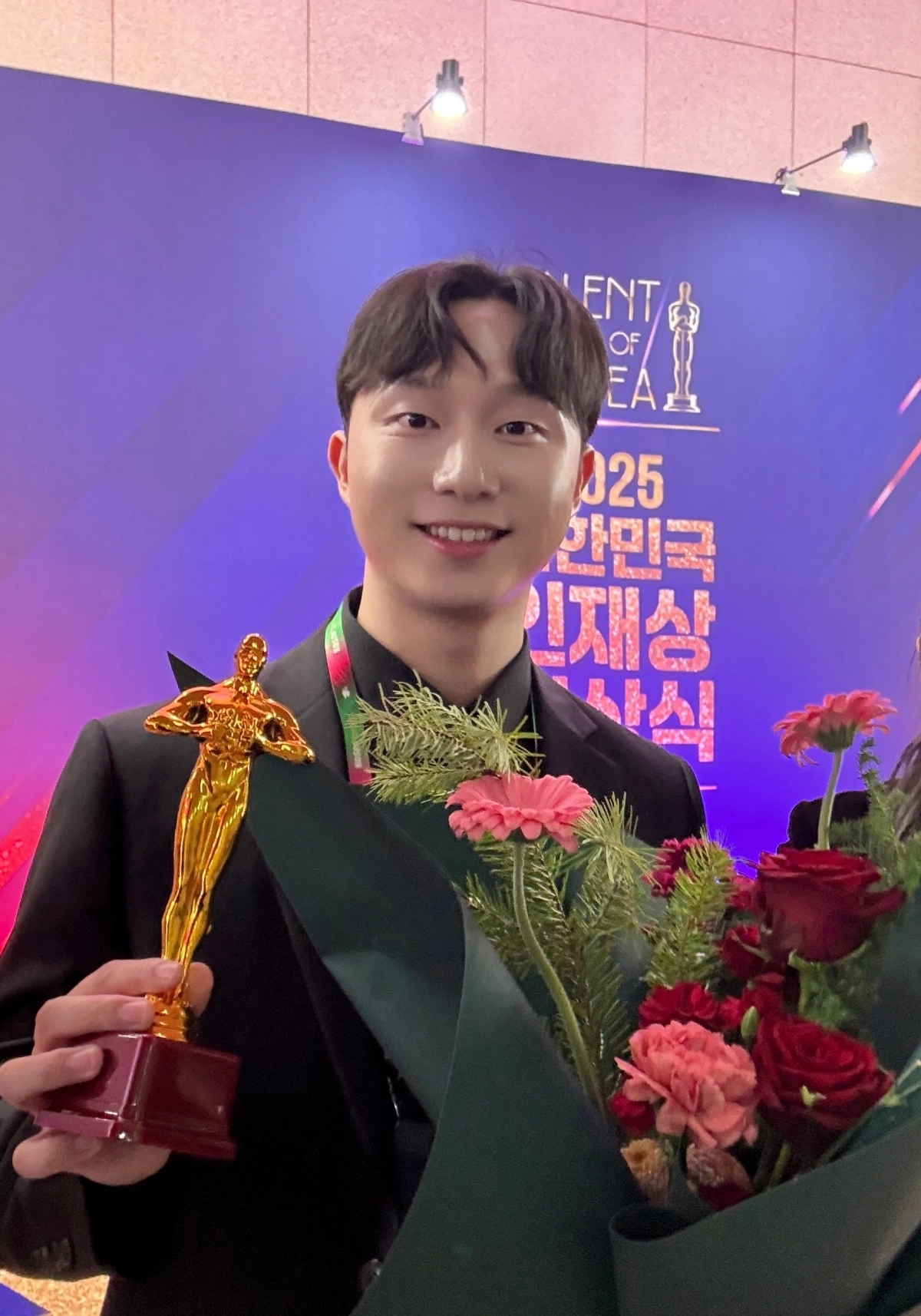 국립순천대학교 재학생 한승혁(20학번) 군이 ‘2025 대한민국 인재상’ 수상자로 선정돼 부총리 겸 교육부장관상을 수상했다.