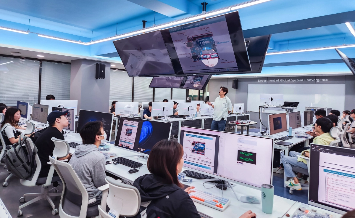 영진전문대 글로벌시스템융합과의 실습수업 모습. 영진전문대 제공