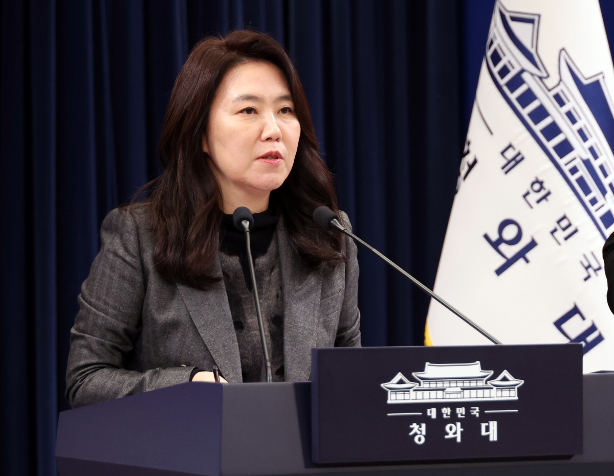 중국 방문 일정 설명하는 강유정 대변인