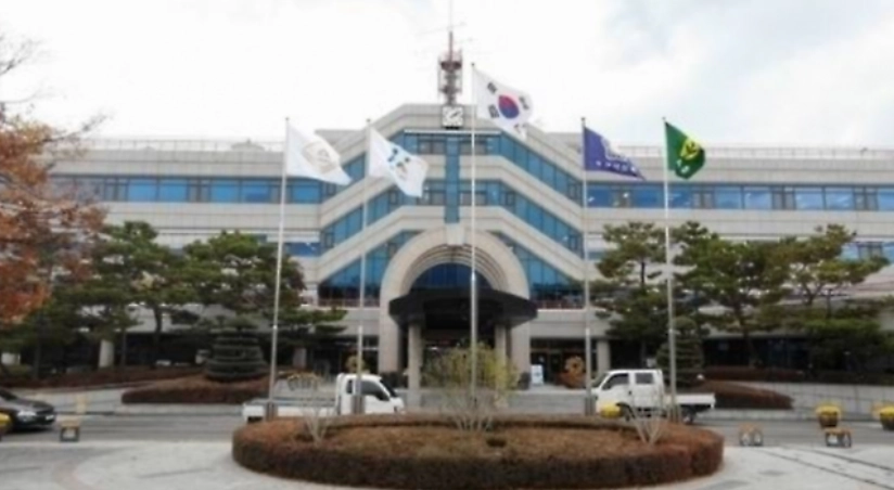 충남 아산시청 전경. 서울신문DB