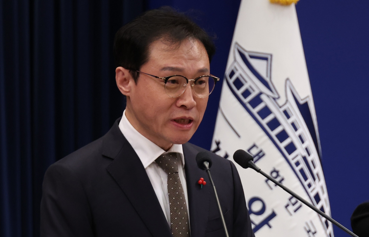 이규연 홍보소통수석이 31일 청와대 기자회견장에서 ‘정부 부처 KTV 생중계 확대’ 브리핑을 하고 있다. 2025.12.31 연합뉴스