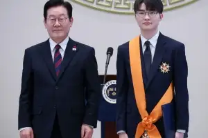 thumbnail - ‘롤 레전드’ 페이커 현충원 안장 가능할까…보훈부 답변은? thumbnail - ‘롤 레전드’ 페이커 현충원 안장 가능할까…보훈부 답변은?