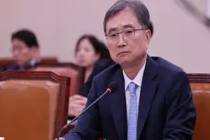 조현 외교장관 “재외공관 운영 방식 과감하게 혁신”