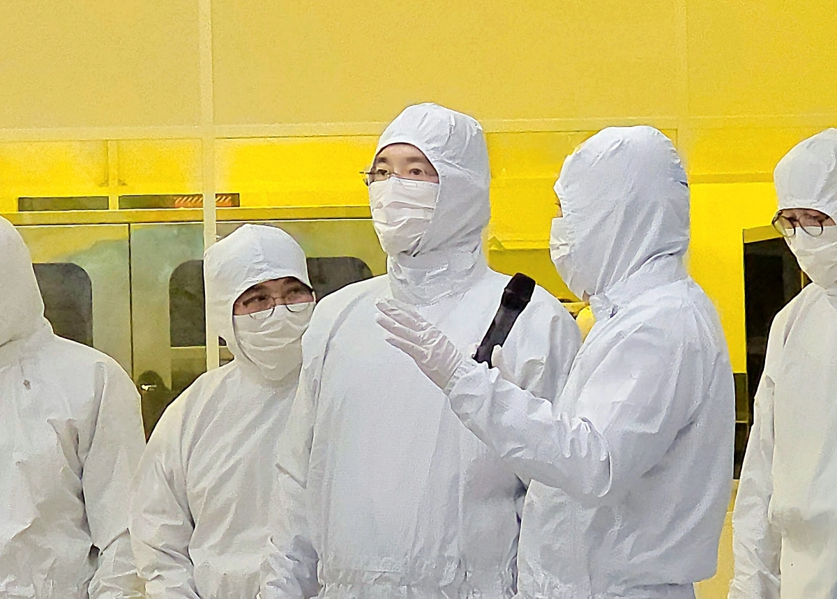 이재용 회장, 반도체 캠퍼스 찾아 미래기술 점검