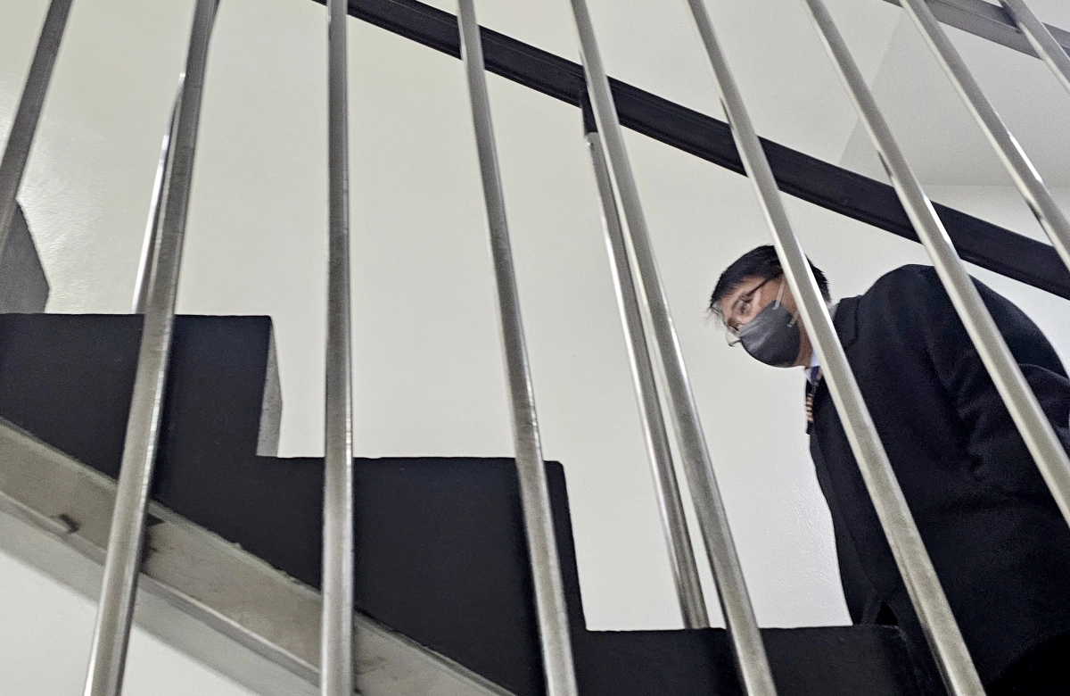 통일교 산하단체 천주평화연합(UPF)의 회장을 지냈던 송광석씨가 지난달 24일 서울 서대문구 경찰청에 출석하고 있다. 그는 지난달 31일 정치자금법 위반 혐의로 불구속 기소됐다. 연합뉴스