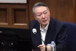 尹 “상처 입어도 달리는 적토마처럼” 신년메시지 발표