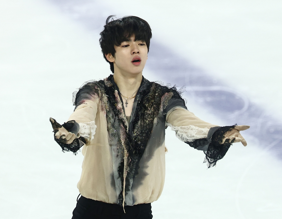 차준환이 4일 서울 양천구 목동아이스링크에서 열린 제80회 전국남녀 피겨스케이팅 종합선수권대회 겸 국가대표 2차 선발전 남자 싱글 프리 스케이팅에서 연기를 펼치고 있다. 2026.1.4 연합뉴스