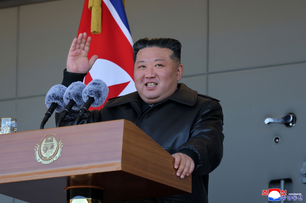 김정은, 신의주온실종합농장 건설장 시찰