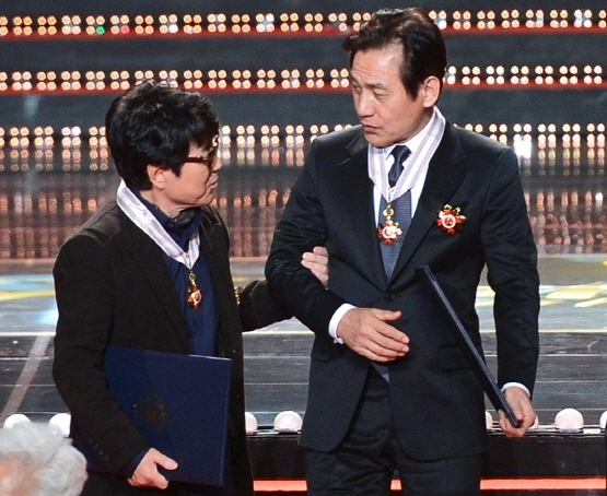 조용필과 안성기. 뉴시스