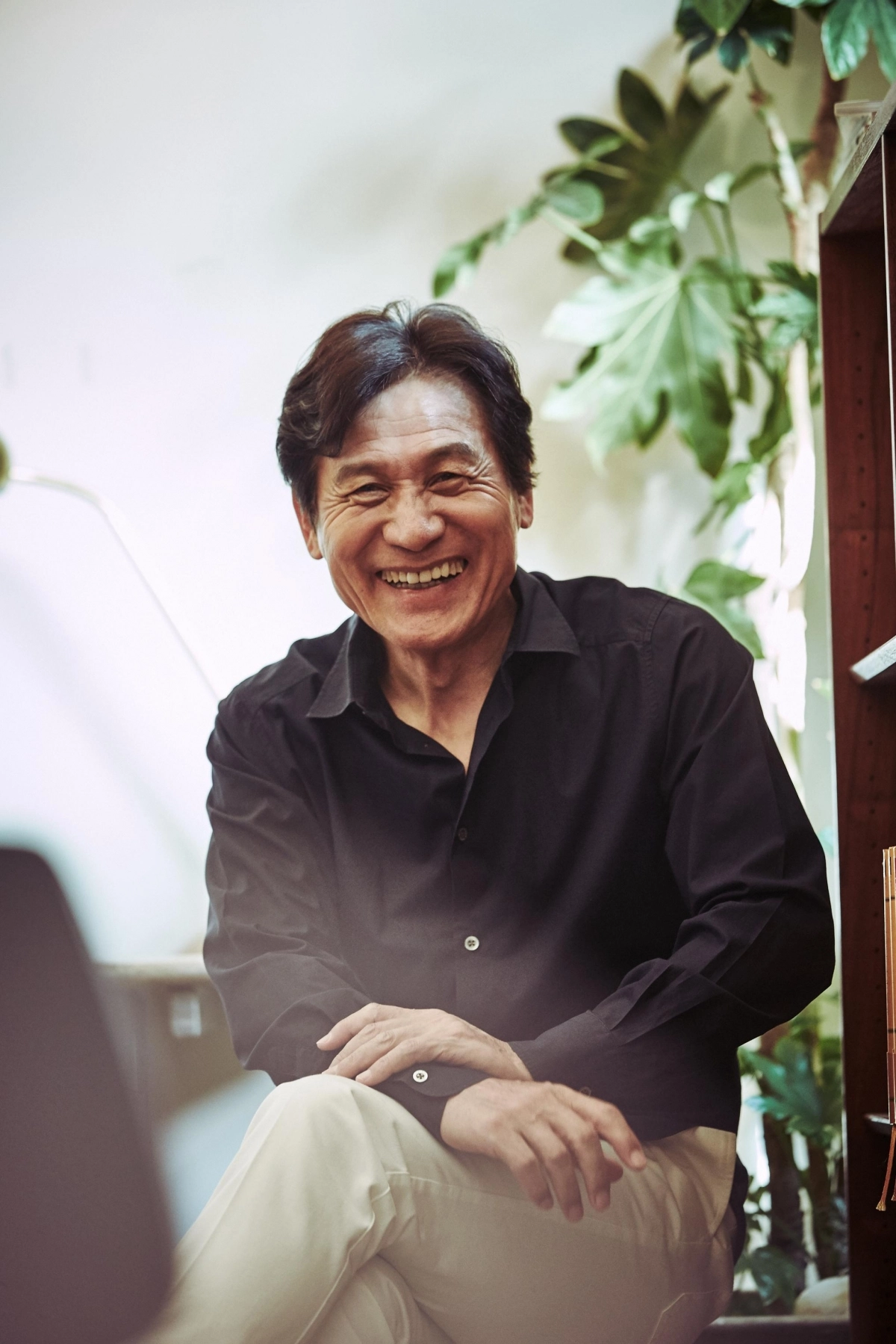 인생 전체를 영화와 함께했던 ‘국민배우’ 안성기가 5일 세상을 떠났다.