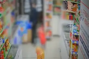 thumbnail - 제2의 초코파이 사태? 1500원 과자 계산 깜빡한 10대에 檢 “절도죄”…李 우려 현실로 thumbnail - 제2의 초코파이 사태? 1500원 과자 계산 깜빡한 10대에 檢 “절도죄”…李 우려 현실로