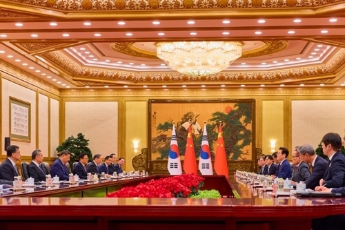 이재명 대통령이 5일 베이징 인민대회당에서 시진핑 중국 국가주석과 한중 정상회담을 하고 있다. 2026.1.5 공동취재 제공