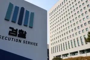 과자값 실수로 안 냈다고 “절도”…‘제2 초코파이’ 논란 자초한 검찰